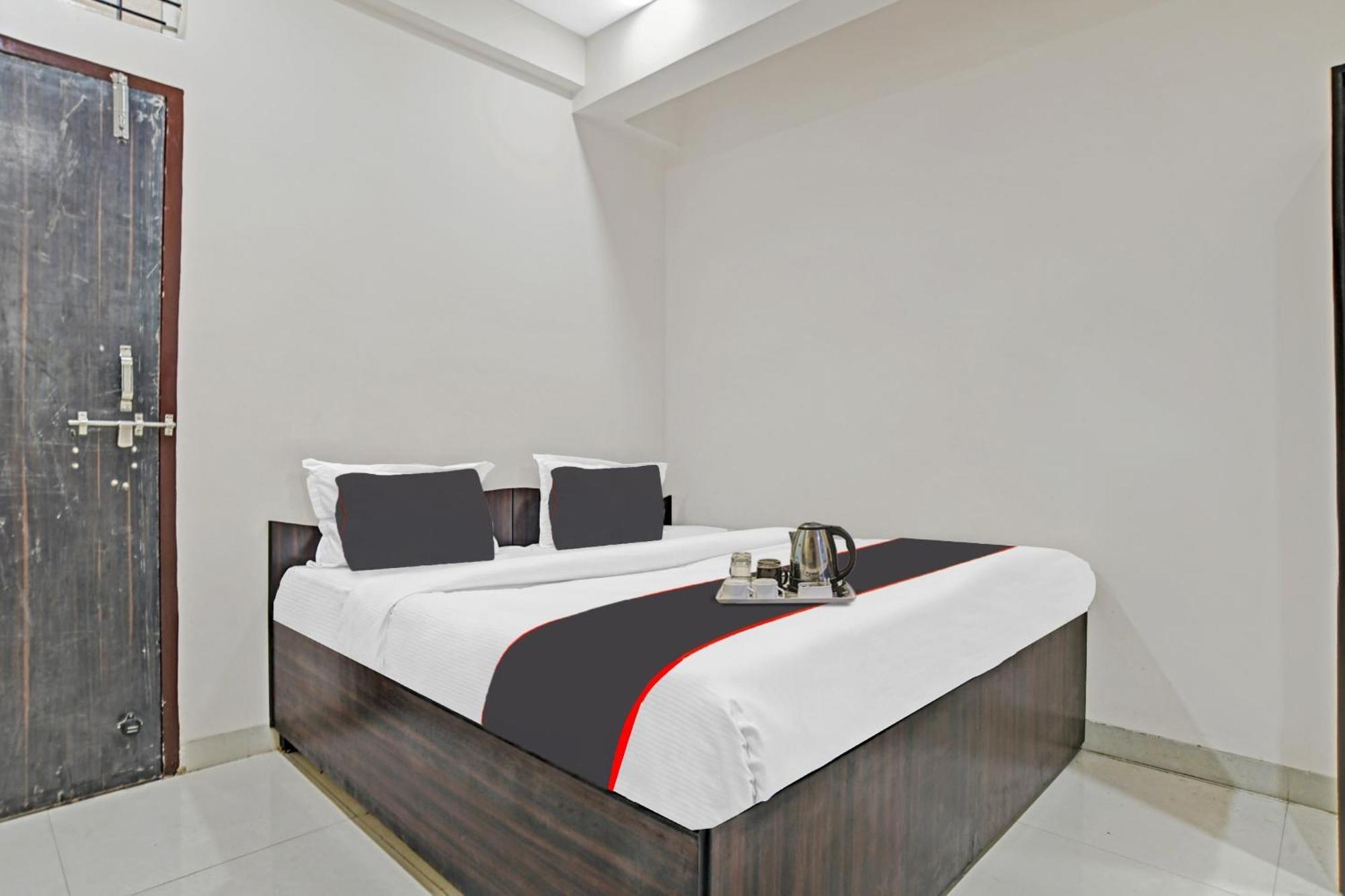 Hotel O Dream Palace Indore Bagian luar foto