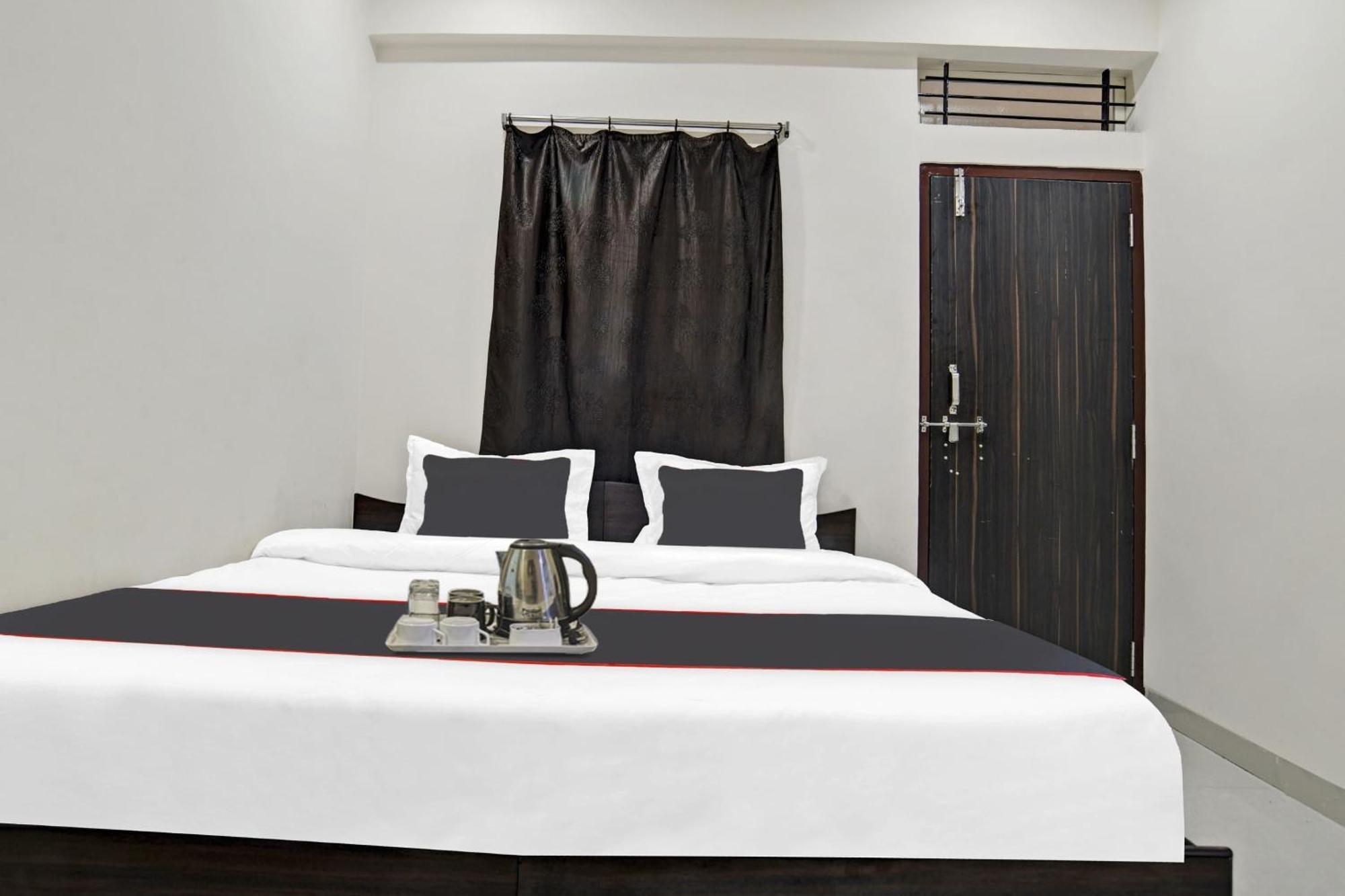 Hotel O Dream Palace Indore Bagian luar foto