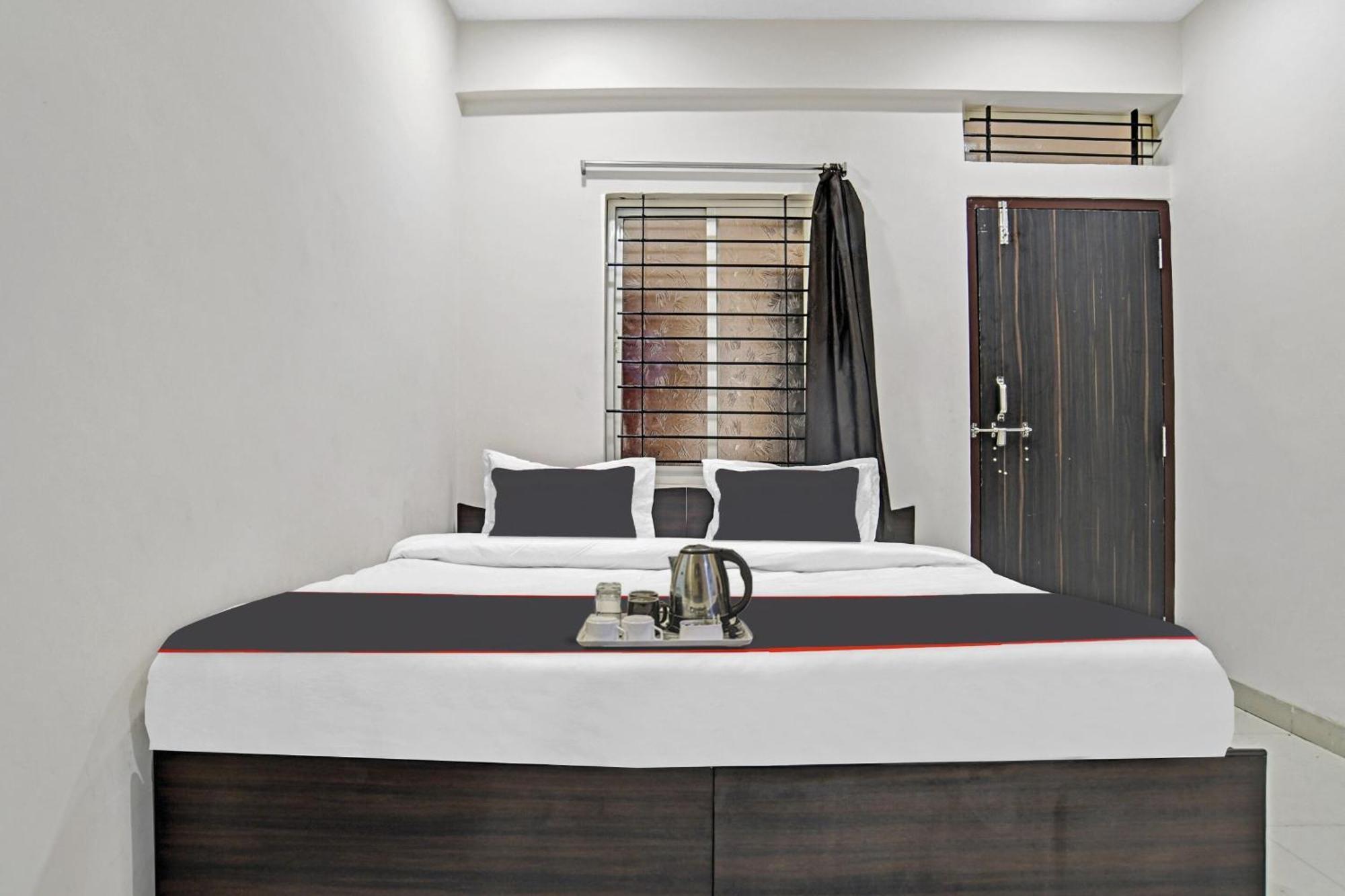 Hotel O Dream Palace Indore Bagian luar foto