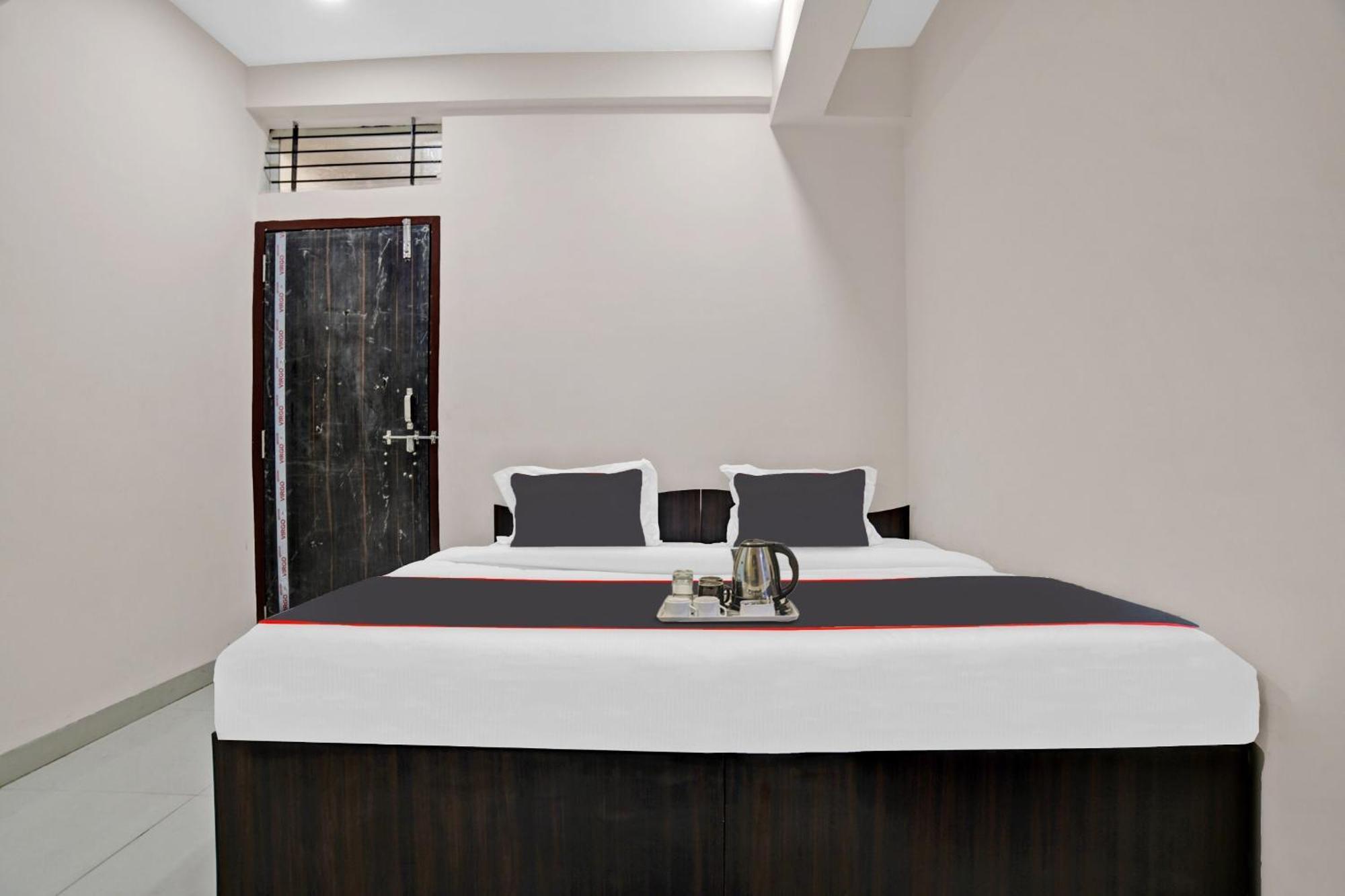 Hotel O Dream Palace Indore Bagian luar foto